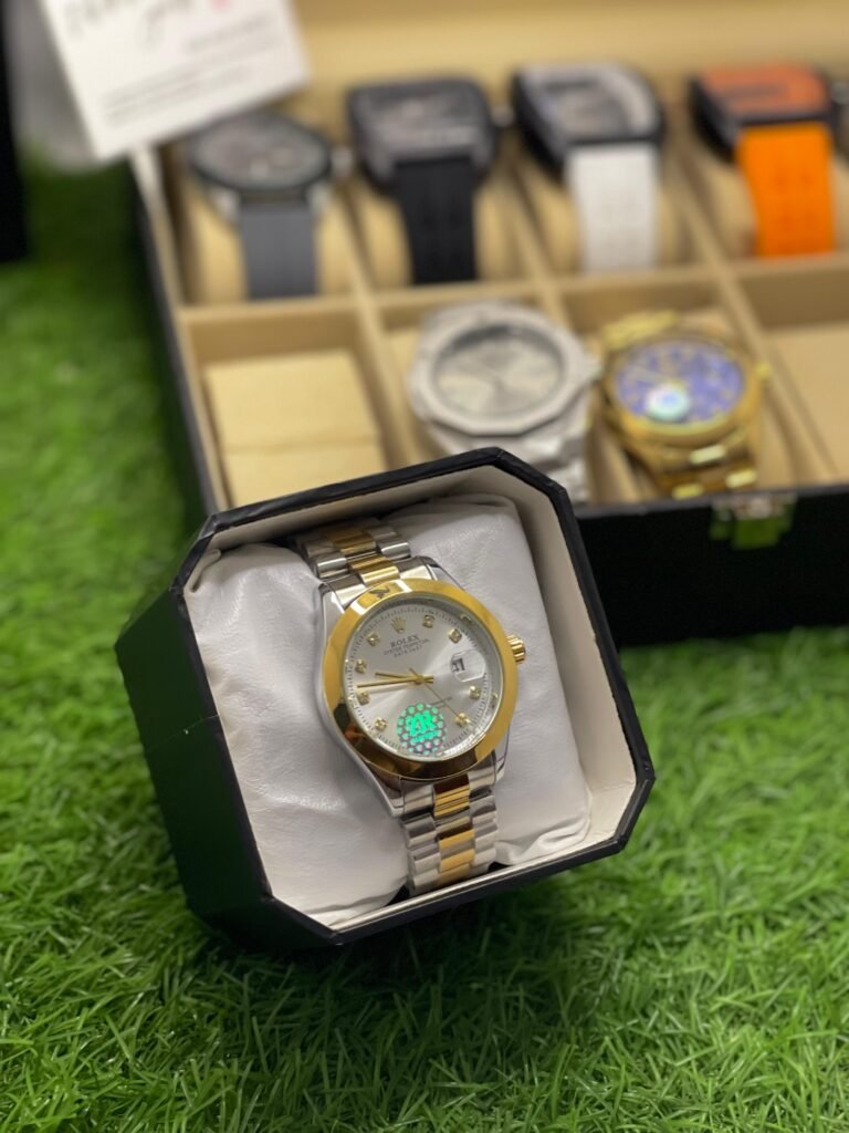 Rolex Datejust Style Automatic Watch with Silver & Gold Two-Tone